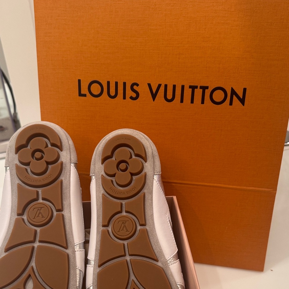 Louis Vuitton Silver and White Sneakers - Picture 4 of 10